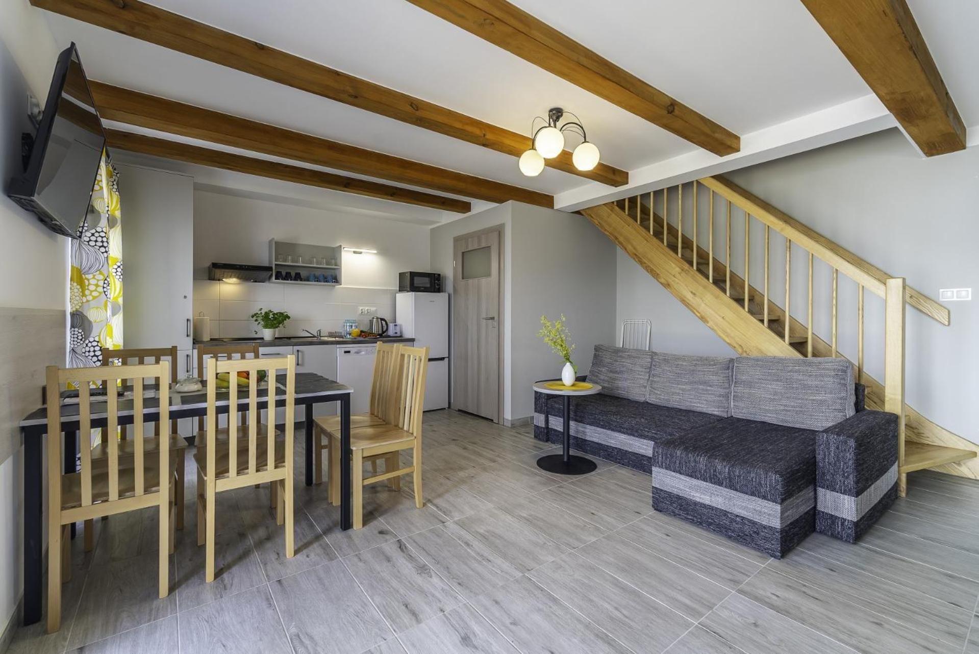 Frajda Domki - Apartamenty 6-Osobowe - Salon I Dwie Sypialnie Oraz Studia 4-Osobowe - Pokoj Z Aneksem Kuchennym Rewal Exterior photo