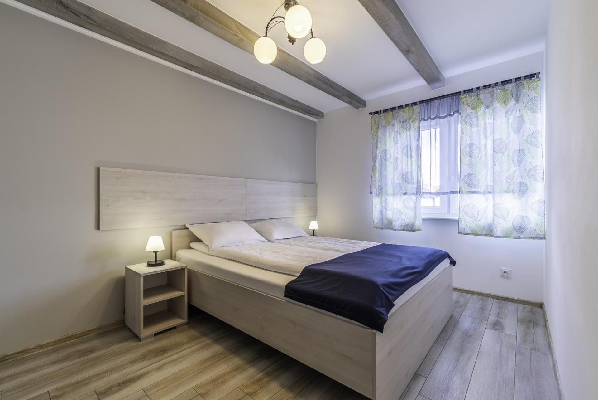 Frajda Domki - Apartamenty 6-Osobowe - Salon I Dwie Sypialnie Oraz Studia 4-Osobowe - Pokoj Z Aneksem Kuchennym Rewal Exterior photo
